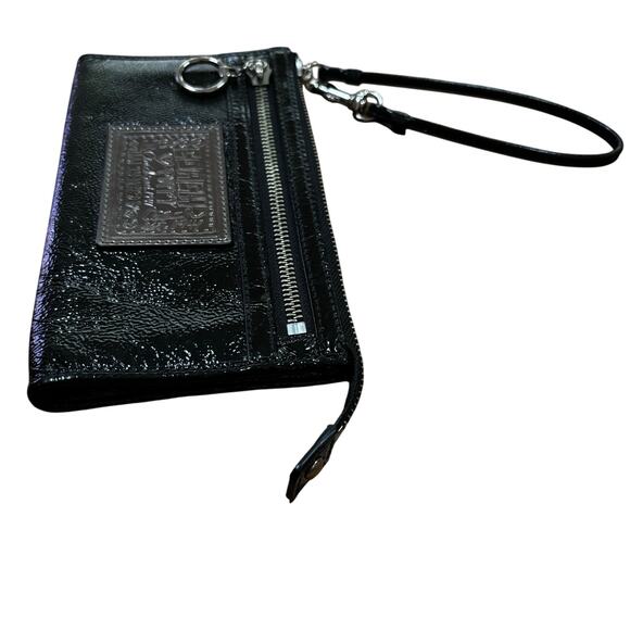 Coach Poppy Wristlet black pebbled & patent leather purse wallet clutch top zip - Picture 11 of 11